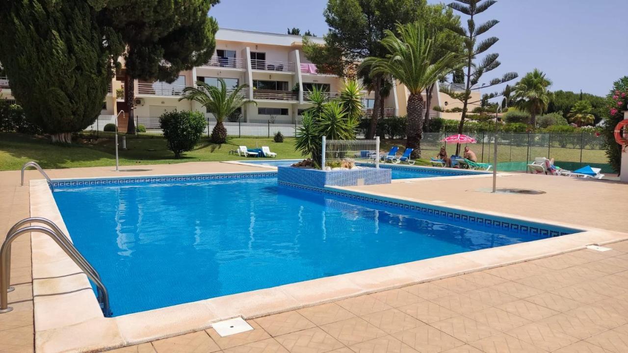 01 Sra Da Rocha Com Piscina E Ac - Casas & Papeis Lägenhet Armação de Pêra Exteriör bild